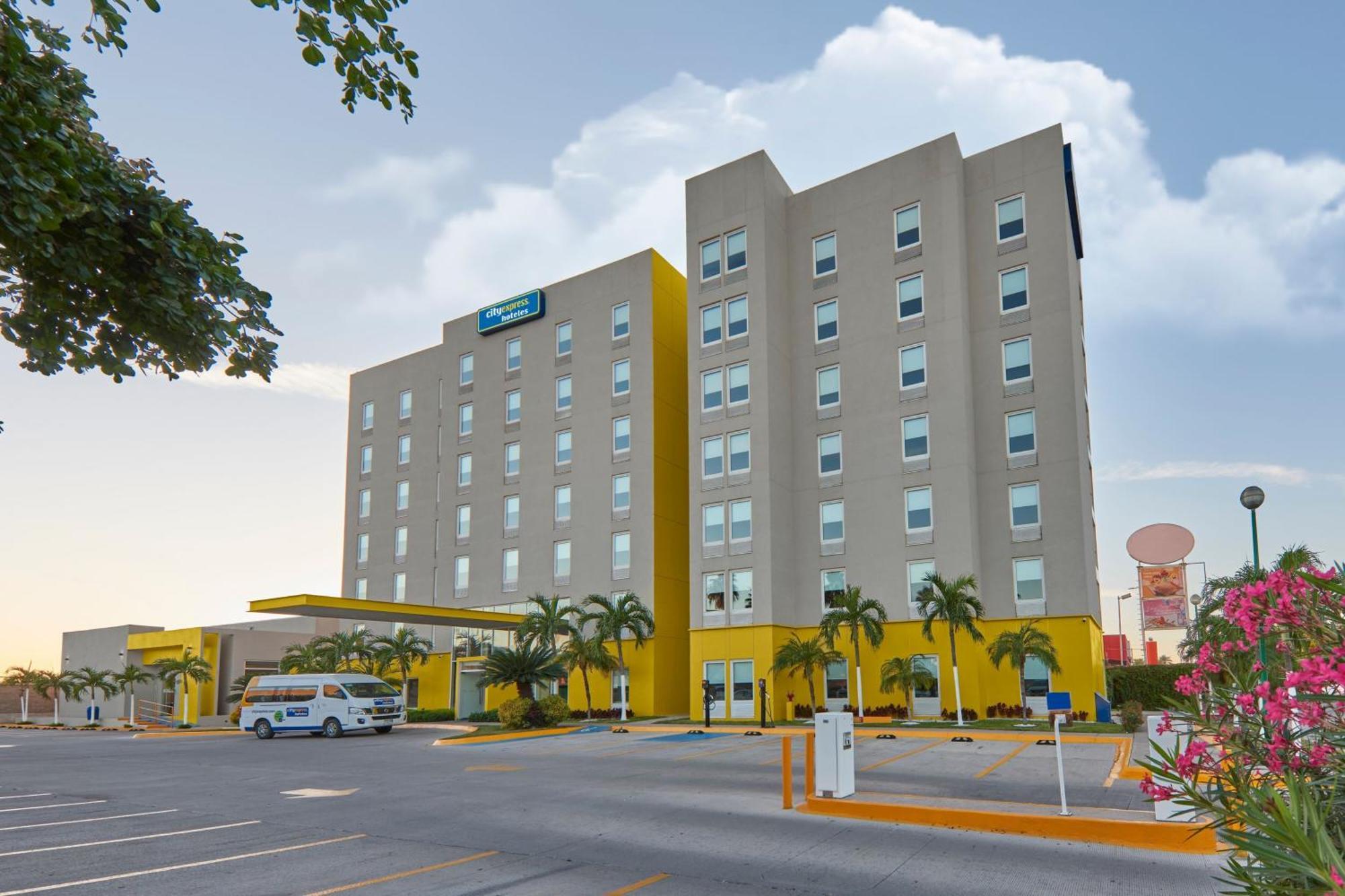 City Express By Marriott Los Mochis Exterior photo